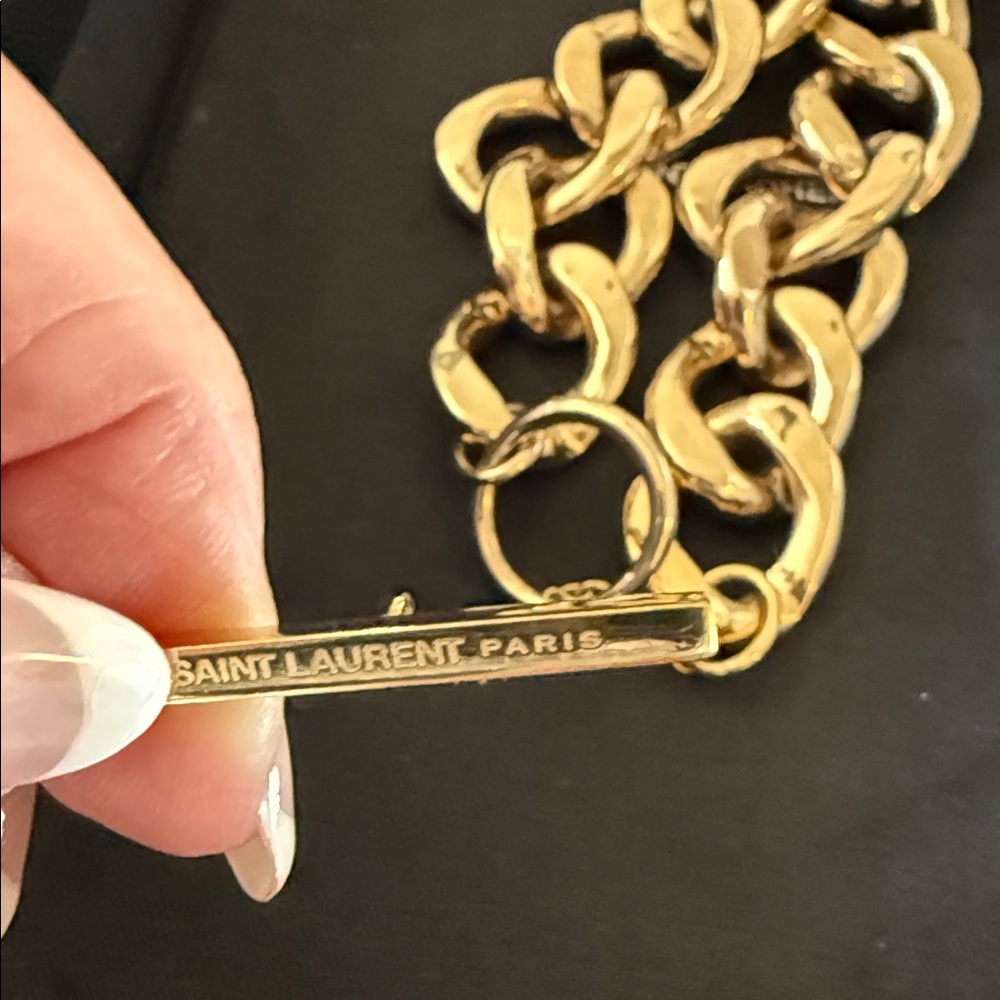 Saint Laurent Bold Gold Necklace - Picture 6 of 7